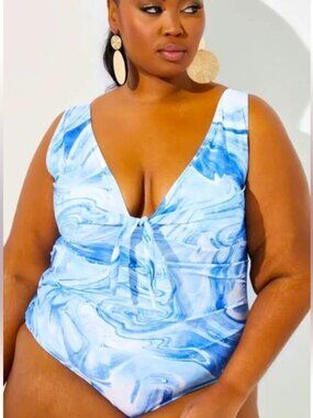 NWT Women's Plus Size One Piece Swimsuit Blue Tropical Swirl. Nicole Miller.3X